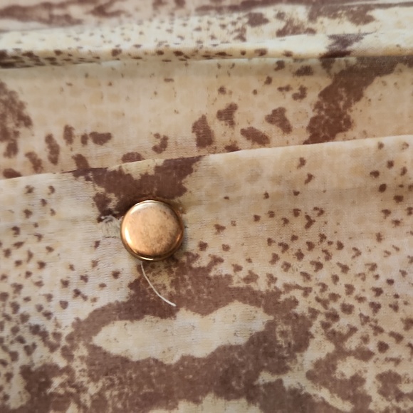 18. H&M, Women's Top, Size 4, Cream and tan, Great condition - Picture 2 of 8